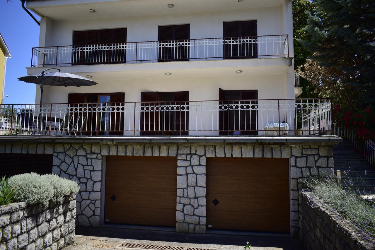 Apartment Faith Malinska Bagian luar foto